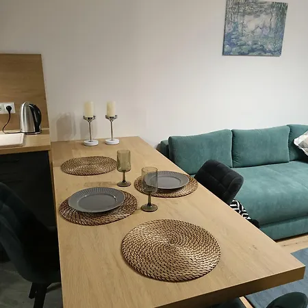 Modernova Park Apartment *